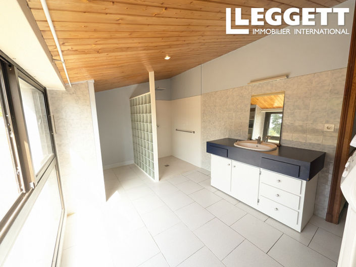 Image No.7-3 Bed House for sale