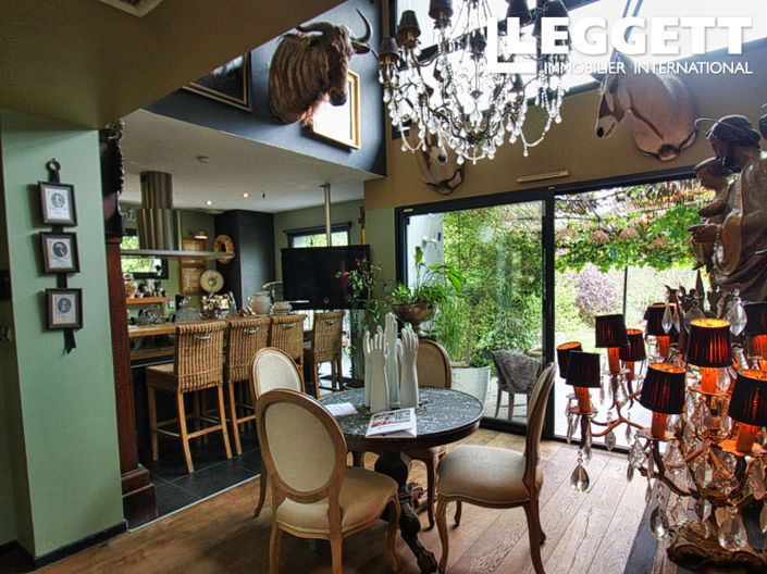 Image No.9-5 Bed House for sale