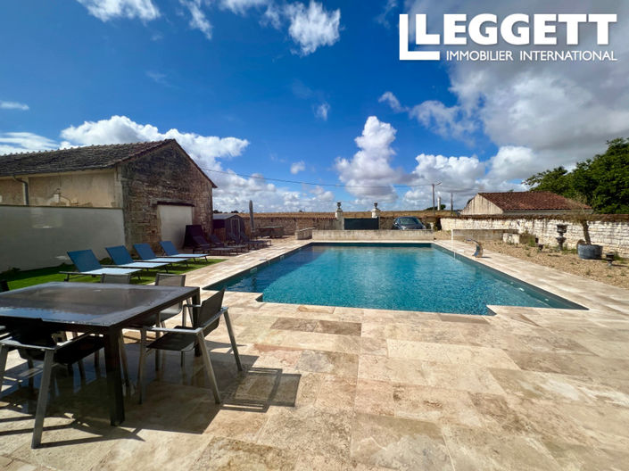 Image No.10-4 Bed House for sale