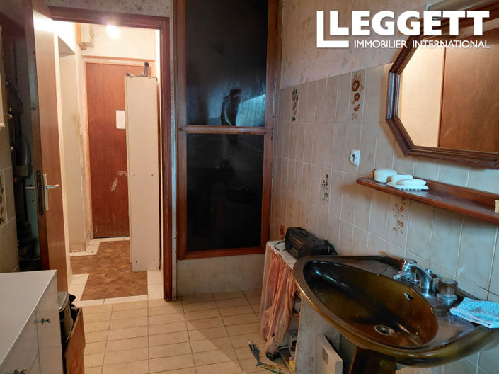 Image No.9-4 Bed House for sale