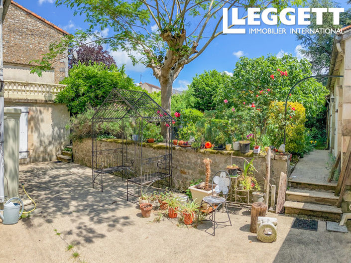 Image No.8-5 Bed House for sale