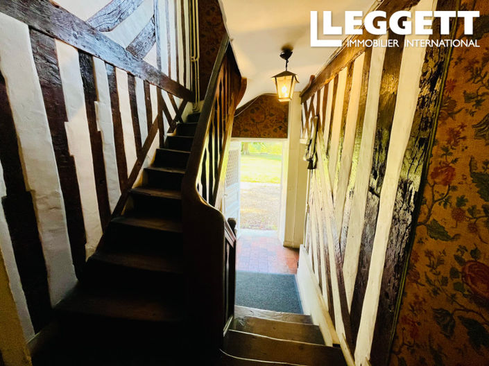 Image No.10-12 Bed House for sale