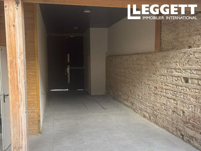 Image No.6-6 Bed House for sale