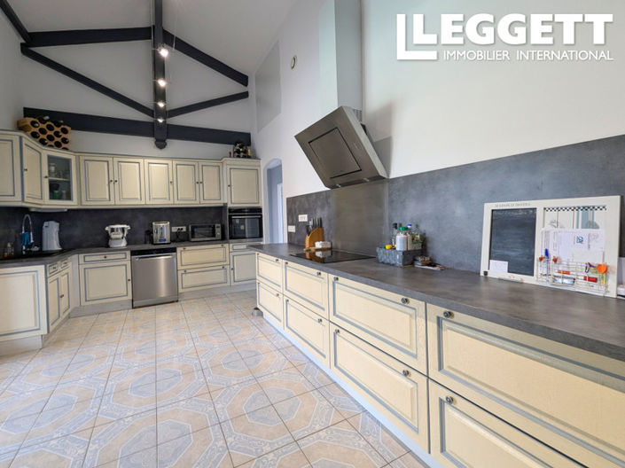 Image No.3-4 Bed House for sale