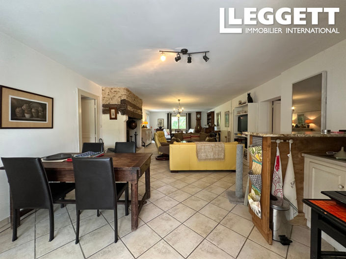 Image No.7-4 Bed House for sale