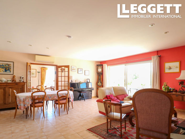 Image No.4-4 Bed House for sale