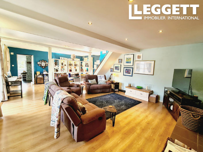 Image No.3-3 Bed House for sale