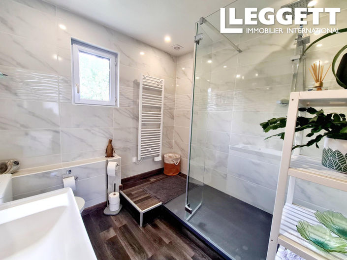 Image No.5-3 Bed House for sale