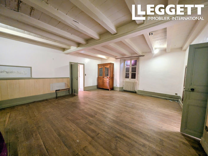 Image No.9-6 Bed House for sale