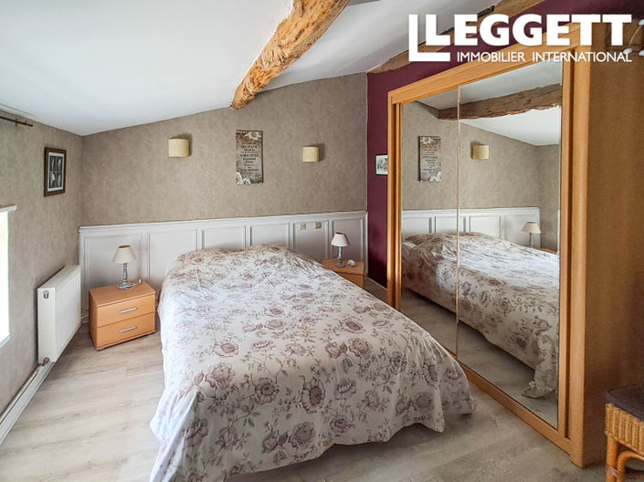 Image No.8-4 Bed House for sale