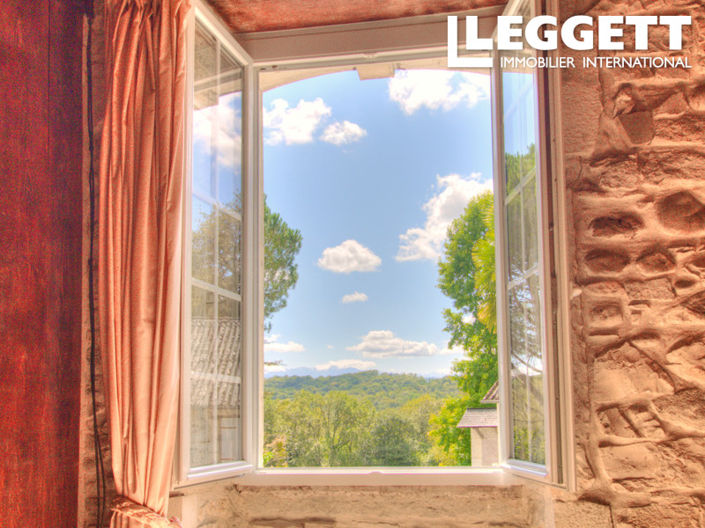 Image No.9-3 Bed House for sale