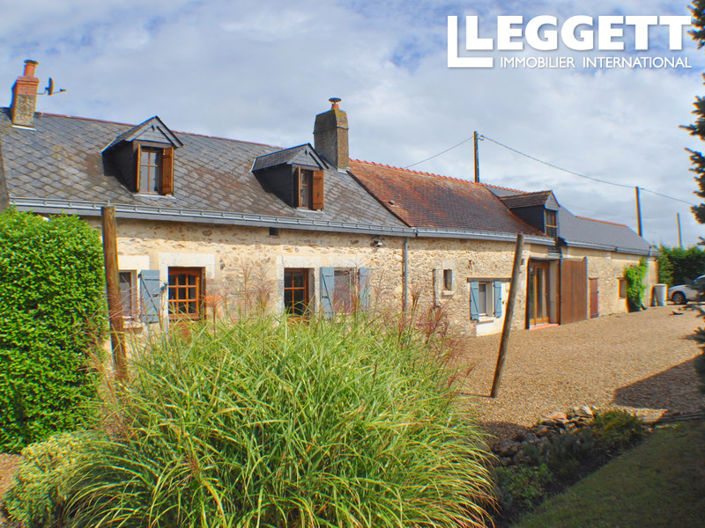 Image No.2-4 Bed House for sale