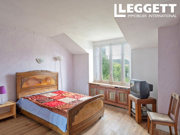 ahr0chm6ly9jzg4uagvzdglhlmltbw8vaw1hz2uvvevom