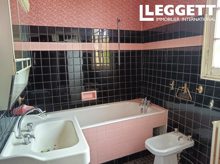 Image No.7-3 Bed House for sale