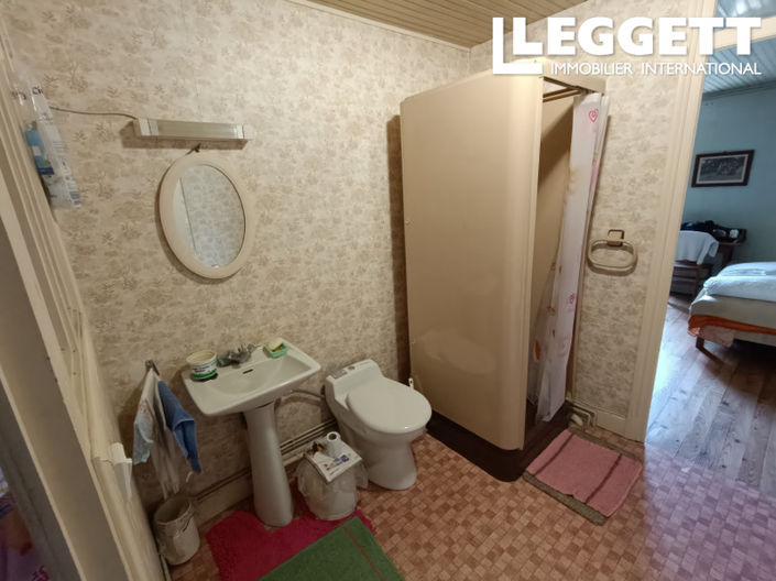 Image No.9-2 Bed House for sale