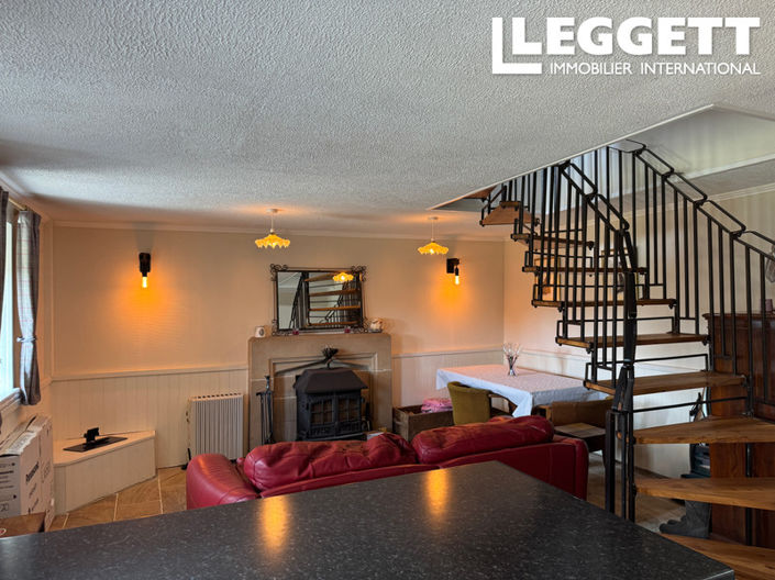 Image No.5-2 Bed House for sale