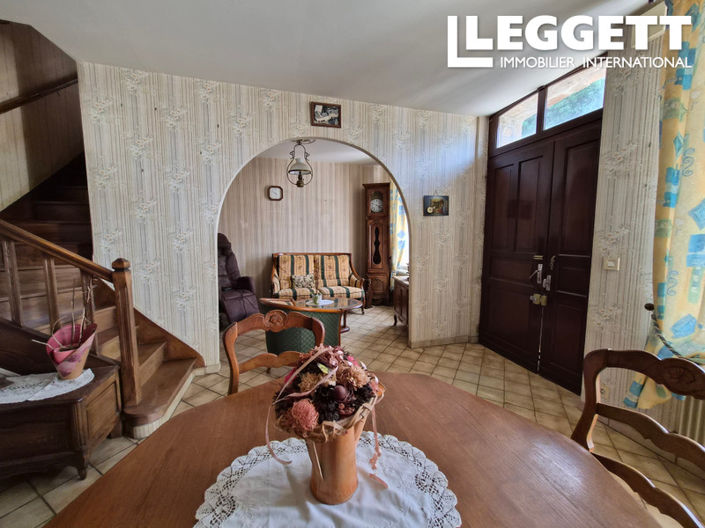 Image No.9-2 Bed House for sale