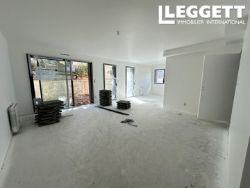 ahr0chm6ly9jzg4uagvzdglhlmltbw8vaw1hz2uvvevom