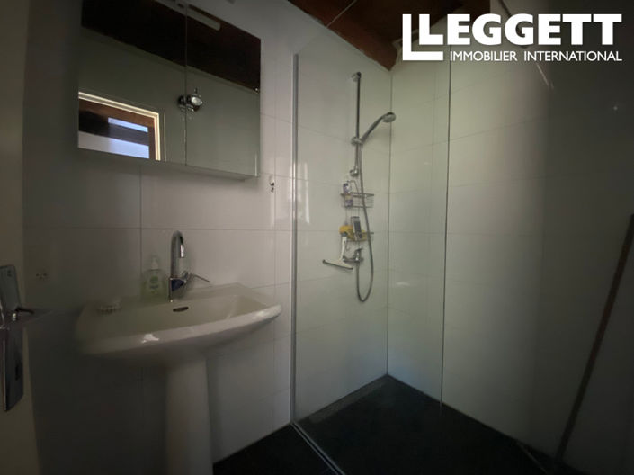 Image No.9-3 Bed House for sale