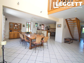 ahr0chm6ly9jzg4uagvzdglhlmltbw8vaw1hz2uvvevom