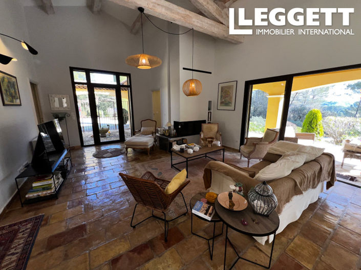 Image No.3-4 Bed House for sale