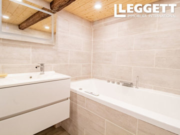 ahr0chm6ly9jzg4uagvzdglhlmltbw8vaw1hz2uvvevom