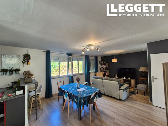 Image No.6-2 Bed House for sale