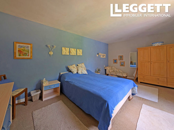 Image No.7-4 Bed House for sale