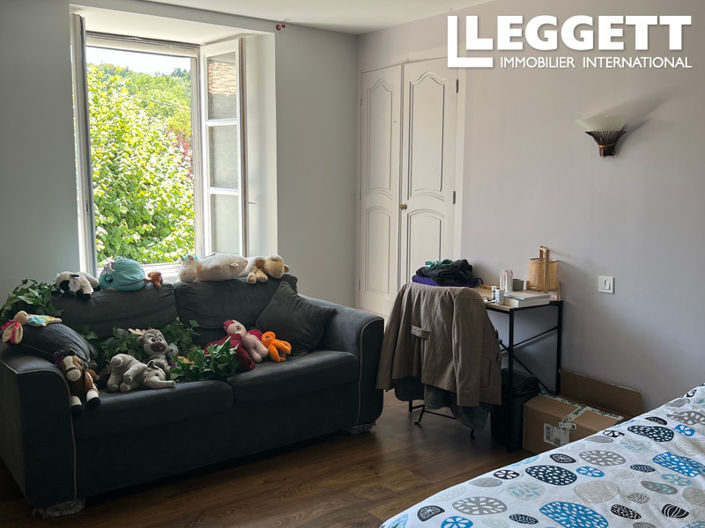 Image No.4-6 Bed House for sale