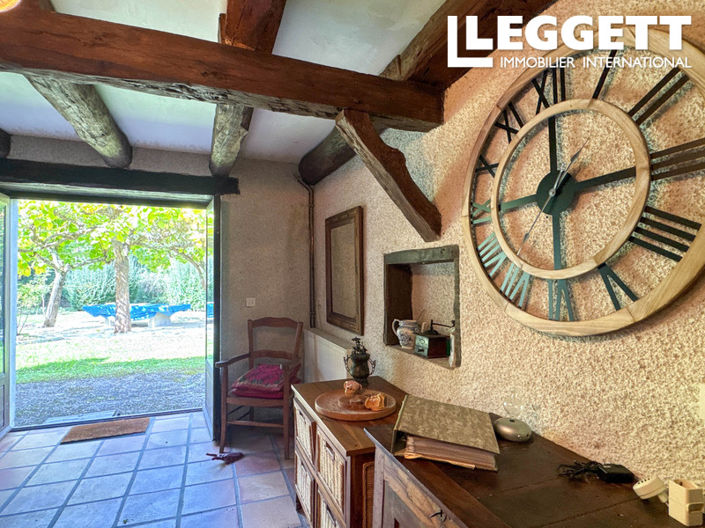 Image No.5-5 Bed House for sale