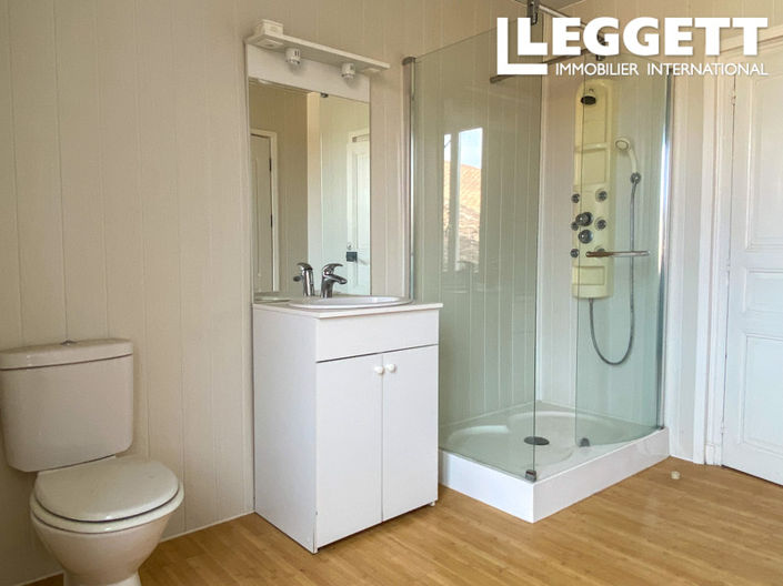 Image No.9-7 Bed House for sale