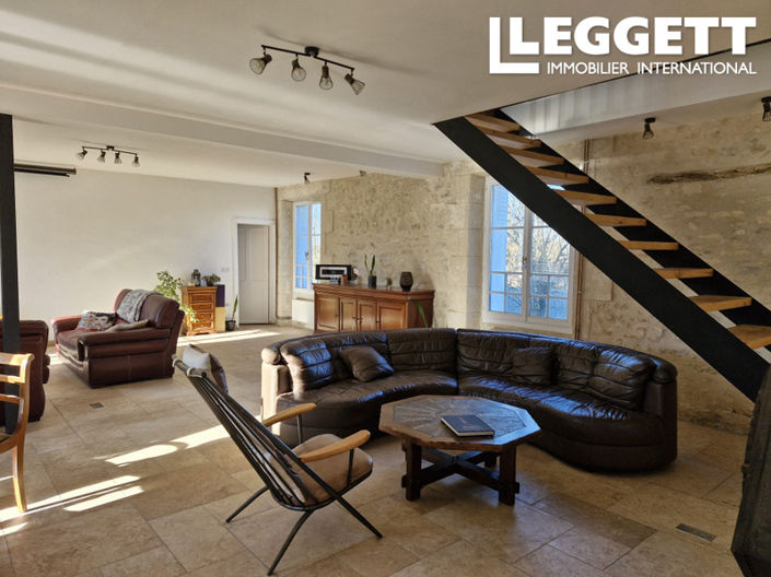 Image No.7-5 Bed House for sale