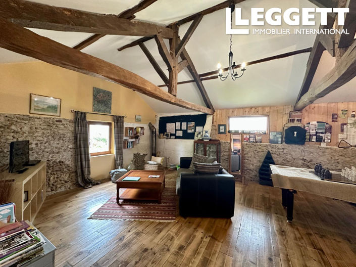 Image No.8-5 Bed House for sale