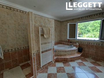 ahr0chm6ly9jzg4uagvzdglhlmltbw8vaw1hz2uvvevom