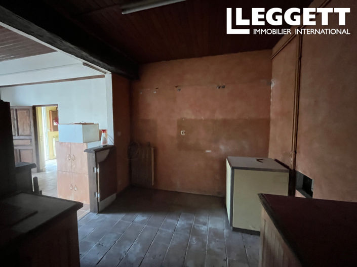 Image No.9-2 Bed House for sale