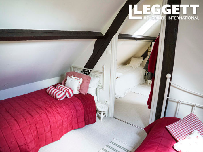 Image No.8-3 Bed House for sale