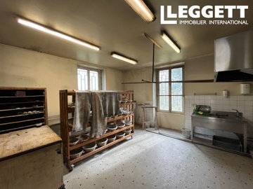 ahr0chm6ly9jzg4uagvzdglhlmltbw8vaw1hz2uvvevom