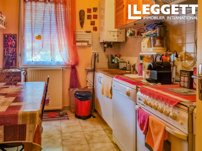 Image No.8-5 Bed House for sale