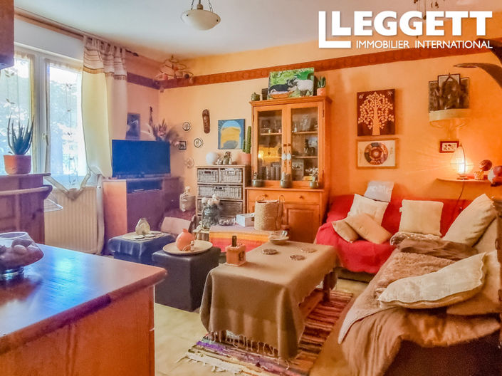 Image No.9-5 Bed House for sale