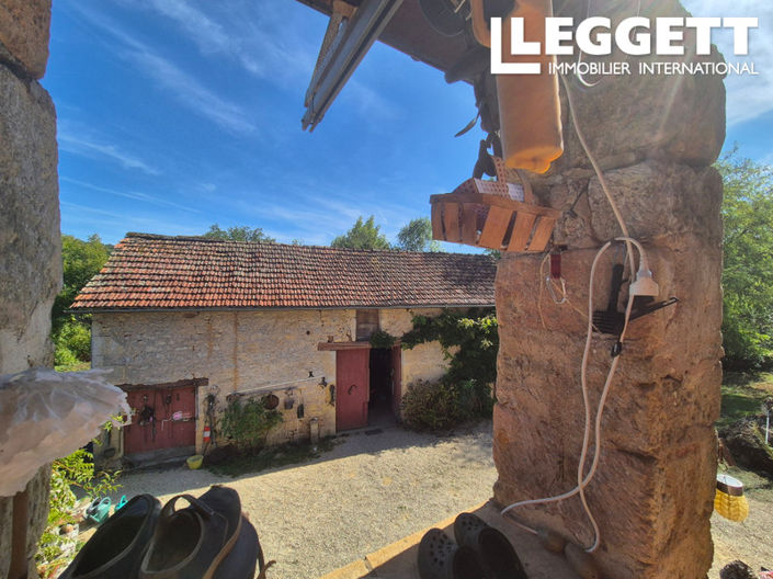 Image No.8-4 Bed House for sale