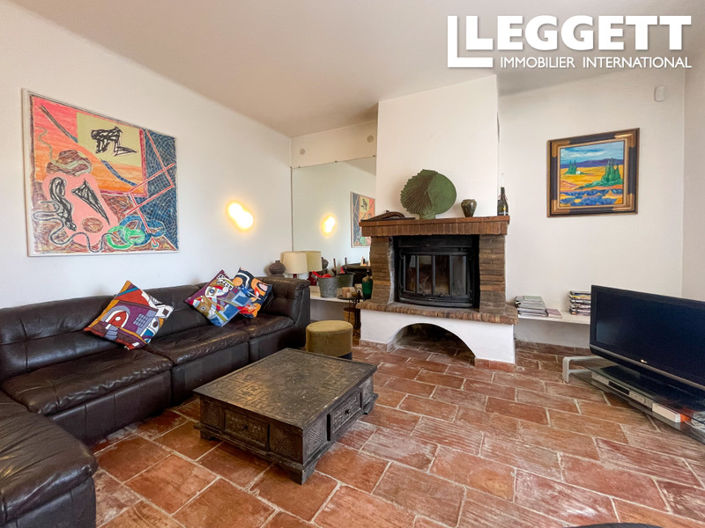 Image No.7-5 Bed House for sale