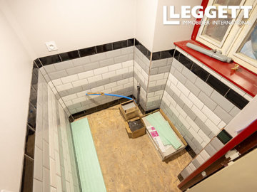 ahr0chm6ly9jzg4uagvzdglhlmltbw8vaw1hz2uvvevom