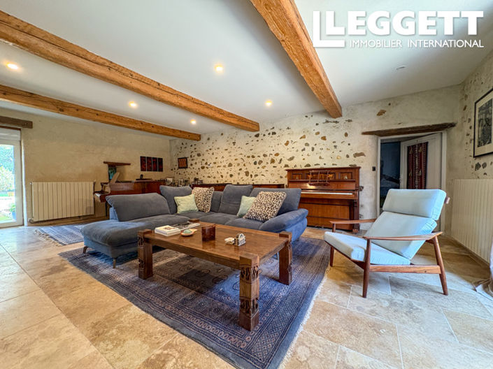 Image No.7-6 Bed House for sale