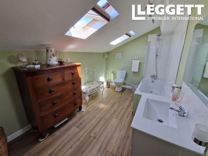 Image No.9-4 Bed House for sale