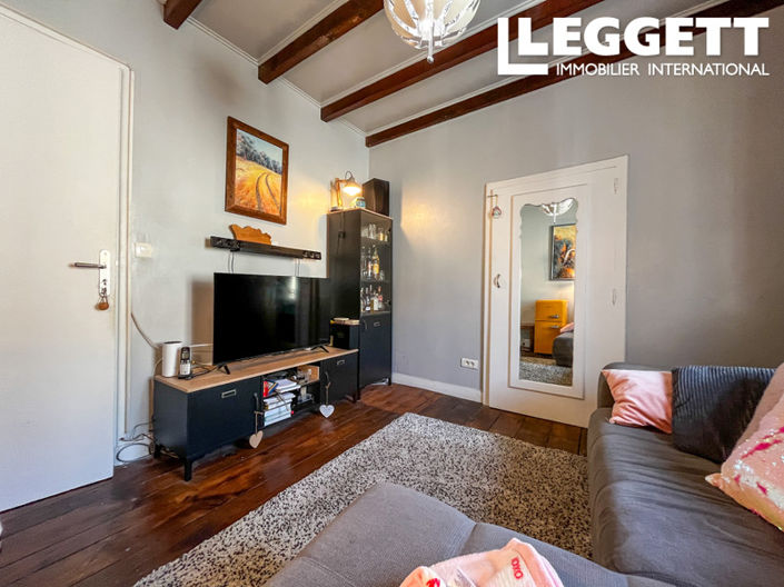 Image No.6-4 Bed Commercial for sale