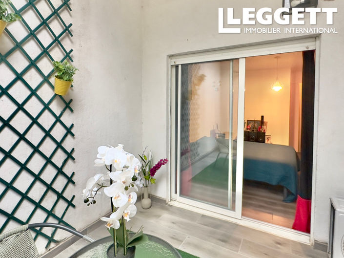 Image No.9-2 Bed House for sale