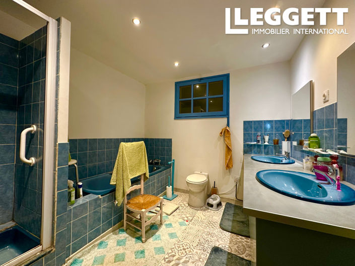 Image No.10-9 Bed House for sale