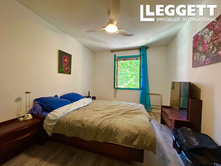 Image No.7-9 Bed House for sale