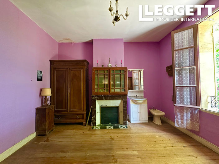 Image No.8-9 Bed House for sale