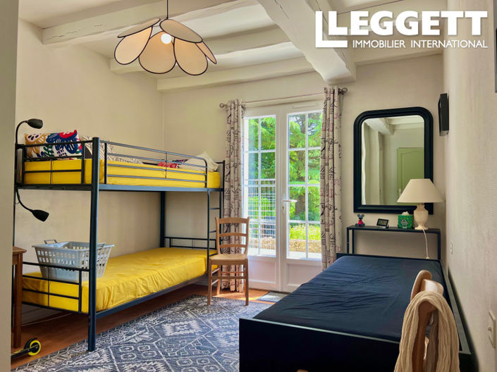 Image No.6-4 Bed House for sale